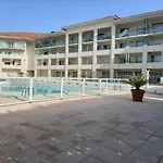A Avec Piscine Chauffee Et Parking Prive - Fr-1-239-560 *