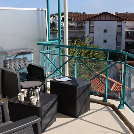 A Avec Piscine Chauffee Et Parking Prive - Fr-1-239-560 アパート *